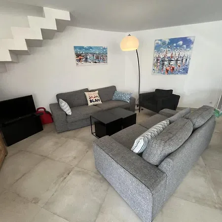 Vila La Des Lauriers *