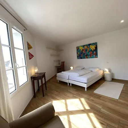 La Des Lauriers Villa