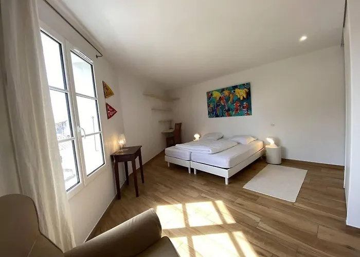 La Des Lauriers Vila